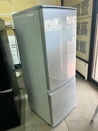 １７年製　美品　SHARP　ノンフロン冷凍冷蔵庫　SJ-D17C-S■167L