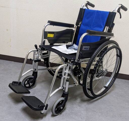 032【中古品】Miki 三貴 Wheel Chair 車椅子 ・BALシリーズ BAL-3 折りたたみ 自走用標準形 耐荷重/100kg