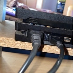 SONY PS4 pro CUH-7000B  本体　箱無し