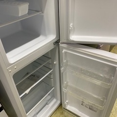 冷蔵庫】2ドア冷蔵庫 マックスゼン138L 単身者向け【冷蔵庫 