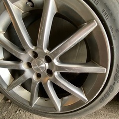スバルレガシィ純正18インチタイヤとホイール