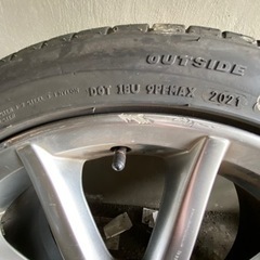 スバルレガシィ純正18インチタイヤとホイール