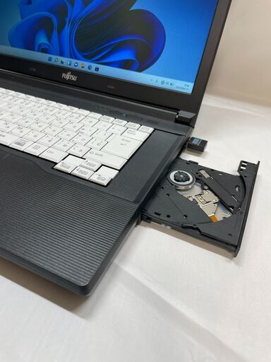 永久版Office付き！ すぐ使える初期設定済み！爆速起動SSD搭載