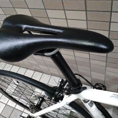 お盆中2,000円引き✨人気のアルミフレームAirOn✨白×黒