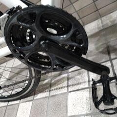 お盆中2,000円引き✨人気のアルミフレームAirOn✨白×黒