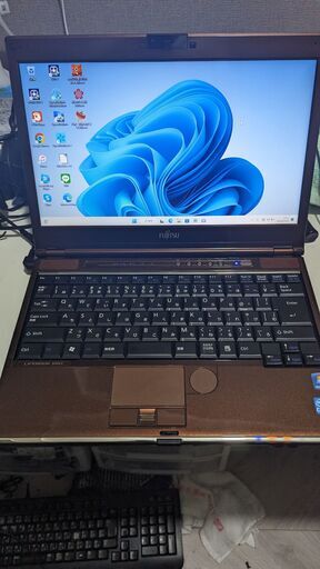 6ヶ月保証（Windows 11+Office2021年）FUJITSU　LIFEBOOK 　SH55/C
