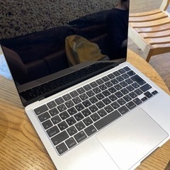 新品同様・最新】M2 MacBook Air GPU10コア 16GB 512GB