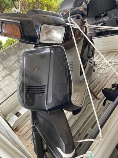 売れました ヤマハ シグナス 50V 125CC 値下げ。エンジン掛かる現状ジャンク 売れました ヤマハ シグナス 50V 125CC 値下げ。エンジン掛かる現状