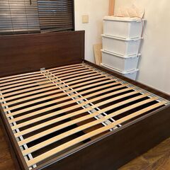 IKEA クイーンサイズベッド（SKORVA）直接受け渡し限定