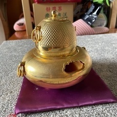 金色の茶釜　飾り物