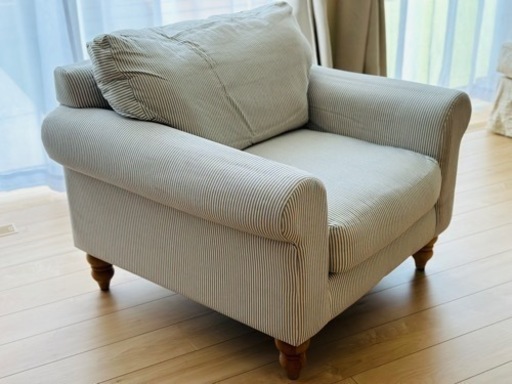 一人用　布張りのソファ　大きめのサイズ　BAUHAUSアメリカ製