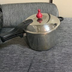 アサヒ金属の圧力鍋