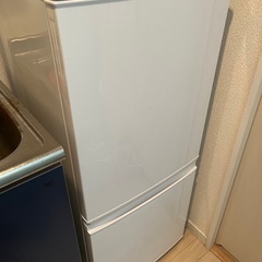 冷蔵庫　１３７L
