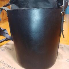 12日で掲載終わります。　クレドランRon0 2way shoulder 美品　2回使用 12日で掲載終わります。 クレドランRon0 2way shoulder 美品 2回使用