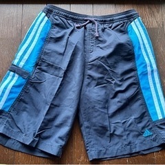 【美品】adidas 子供用 サイズ150 水着　海水パンツ　ア...