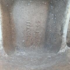 215/70/16タイヤとアルミです