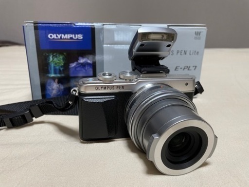 オリンパス OLYMPUS E-PL7 シルバー ダブルズームキット