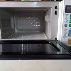 食器洗い乾燥機と電子レンジ