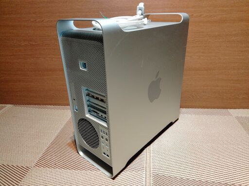 中古、Mac Pro 2010 初期化済み。歪みなし、本体のみ。 中古、Mac Pro 2010 初期化済み。歪みなし、本体のみ。 中古 MacBook