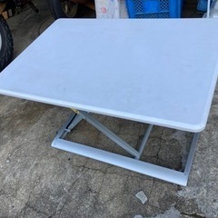 高さ調整可能　テーブル　作業台