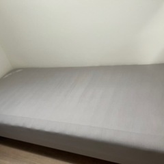 無料！　IKEA シングルベッド！