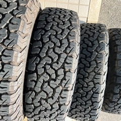 BF Goodrich 215/70R16 バリ溝