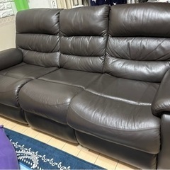 ニトリ電動リクライニングソファー