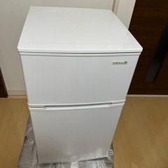 冷蔵庫　YAMADA YRZ-C09B1 90L