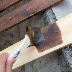 お家の木材の塗りのお手伝い