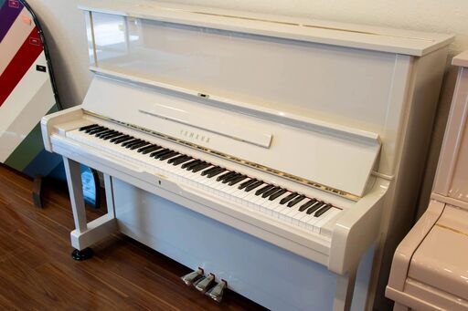 中古ピアノ　ヤマハ U1M Volcanic Ash Gray (1981年製)