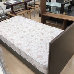 Simmonsのシングルベッドのご紹介です