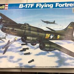 Revell　プラモデル　1/48スケール　B-17F