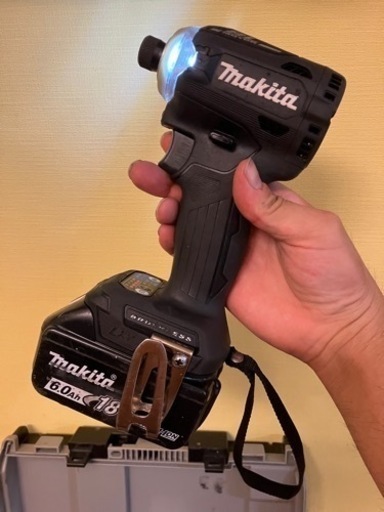 マキタ インパクトドライバー18v 6アンペアフルセット