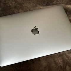 【ネット決済・配送可】MacBook pro アプリ多数　クリエ...