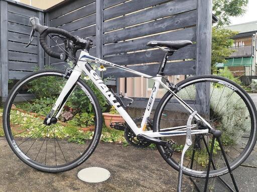 GIANT 「ジャイアント」 DEFY3 2013年モデル ロードバイク GIANT 「ジャイアント」 DEFY3 2013年モデル ロードバイク