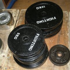 R242 ダンベルトレーニング用品色々 大重量10個セット Used・美品