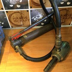 イズミ　HP-180N　手動油圧ポンプ　中古品　ケース/コマ付　【ハンズクラフト宜野湾店】 イズミ HP-180N 手動油圧ポンプ 中古品 ケース/コマ付 【ハンズ