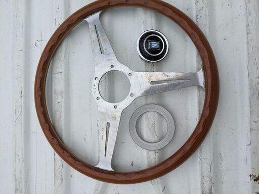 一点限り】ナルディ（NARDI）クラシックウッド ステアリング 14インチ