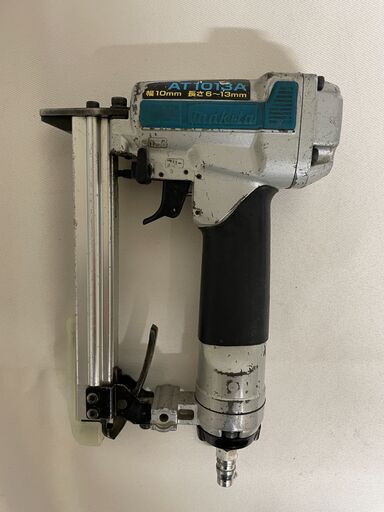 【北見市発】マキタ makita エアタッカ AT1013A 年式不明 (D5022raY)