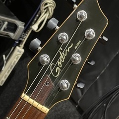 Godin  A6 Ultra  