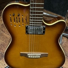 Godin  A6 Ultra  