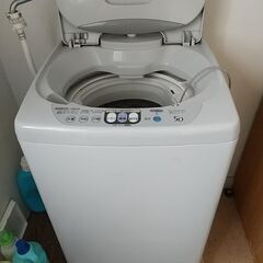 日立全自動洗濯機　５kg 
