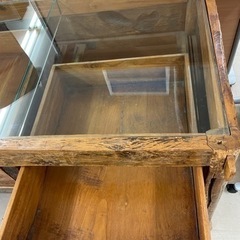 ★572 『特別値下げ！』　お洒落な大型ショーケース