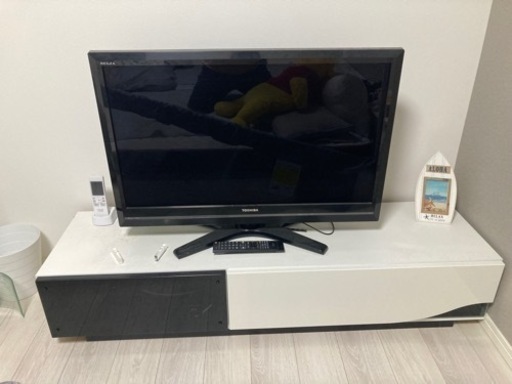 テレビとテレビ台