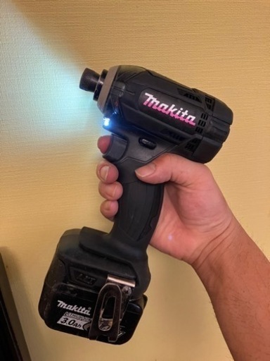 マキタ14Vインパクトドライバー フルセット余った時間のDIYに