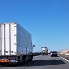 【残業なし】大型トラックの巡回作業 岐阜県多治見市大型トラックの...