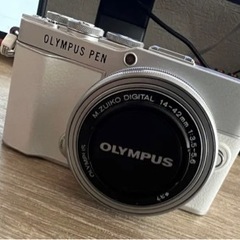 【美品】OLYMPUS PEN E-P7 レンズキッ