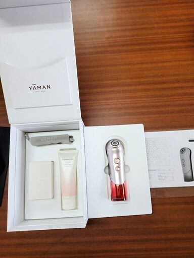 【店頭引き取り限定】【アウトレット美品】YA-MAN ヤーマン 美顔器 S10 ブルームレッド