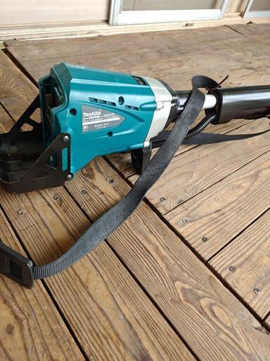 値下げ！！騒音対策に！マキタ 36V 充電式草刈機 Uハンドル  