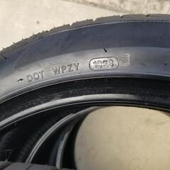新品同様タイヤ4本　245 45 20